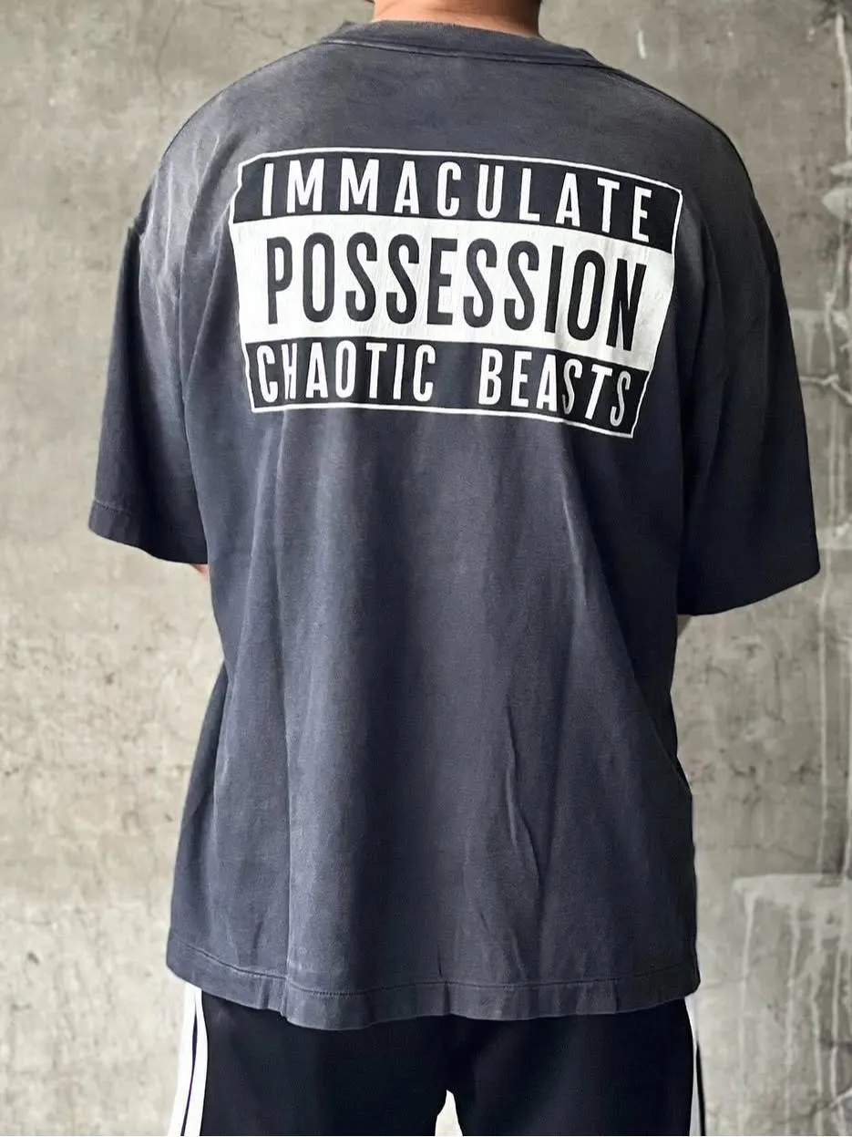 🧸CPFM co-branded Saint Micheal trendy brand washed distressed smiley face printed short-sleeved high street American casual T-shirt p136 Style number: 014-6 Size: S-XL The base coat is Assute dyed and sprayed with Maliu. It presents a retro and old texture. The pattern is hand-painted with a leather texture imprinting effect. 260g double washing and drying, plus soft fabric for comfort and durability. The color fixing effect is excellent. The bold smiley face pattern gives it a bold design. The oversized version can be worn by both men and women.